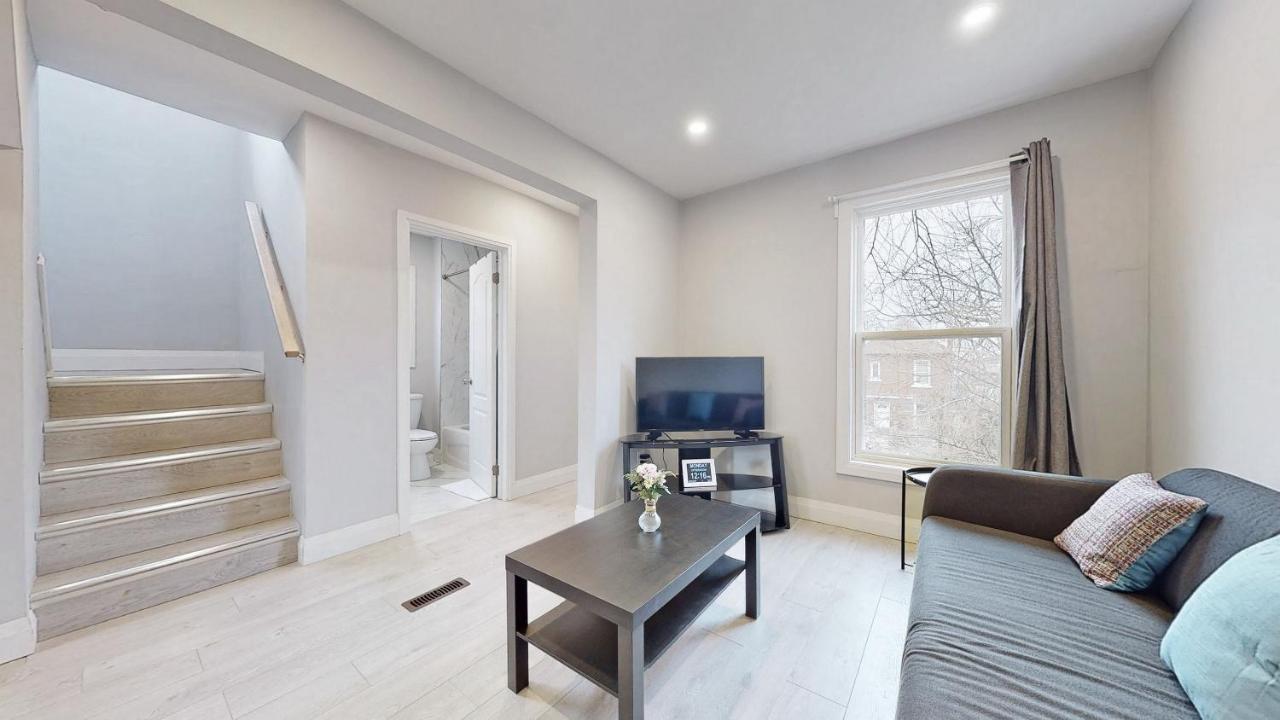 Three Bedroom In Hamilton Extérieur photo