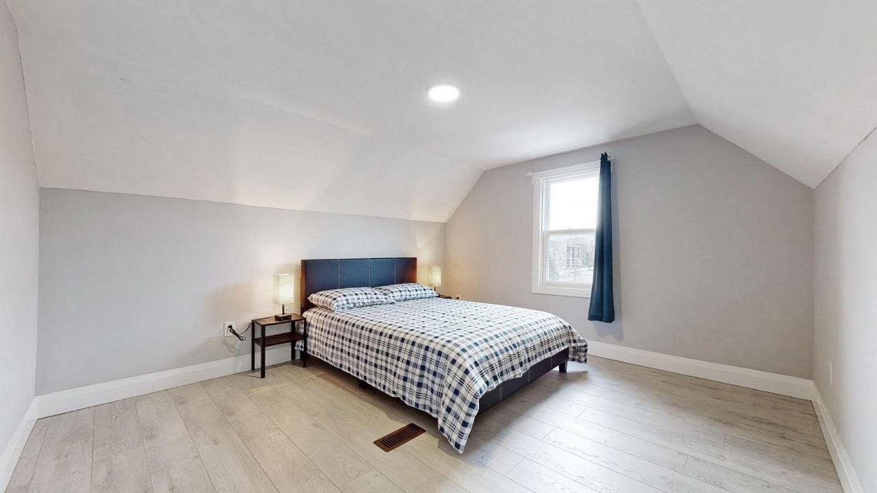 Three Bedroom In Hamilton Extérieur photo
